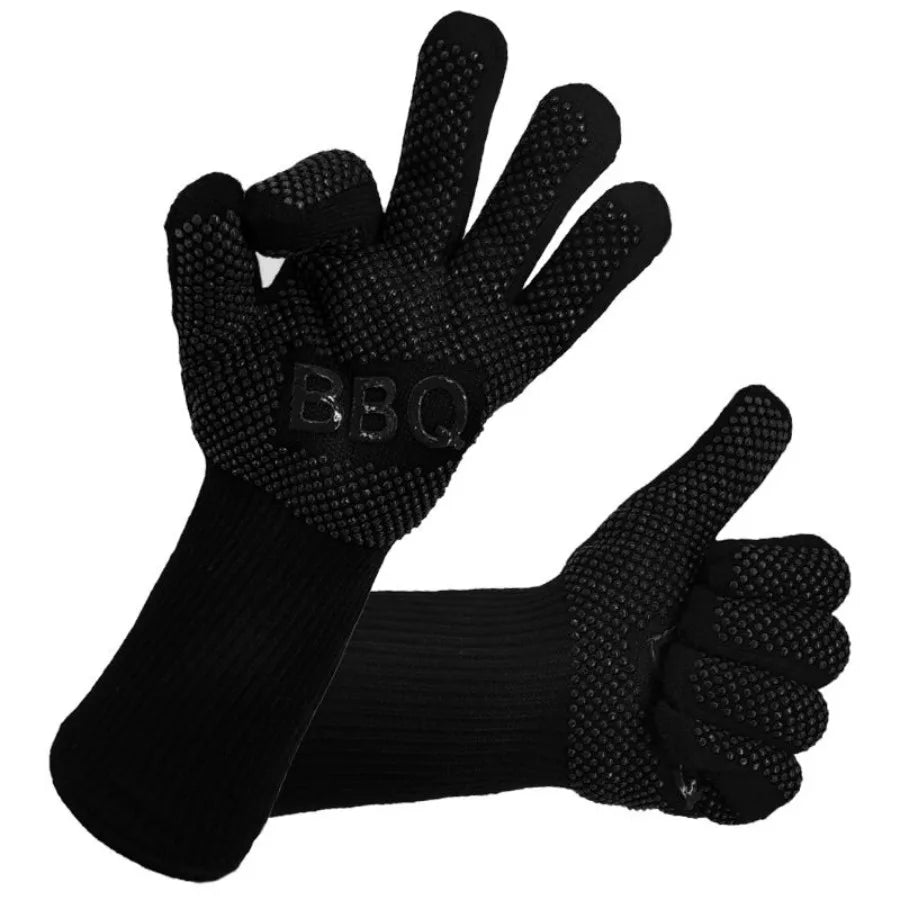 Seamless Outdoors BBQ Essentials: Warmer Blanket and Gloves Set