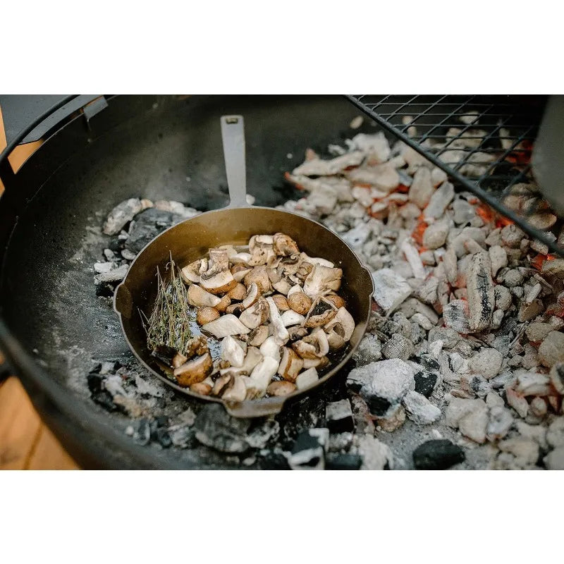 Barebones 10-Inch Cast Iron Skillet with Cast Iron Lid.