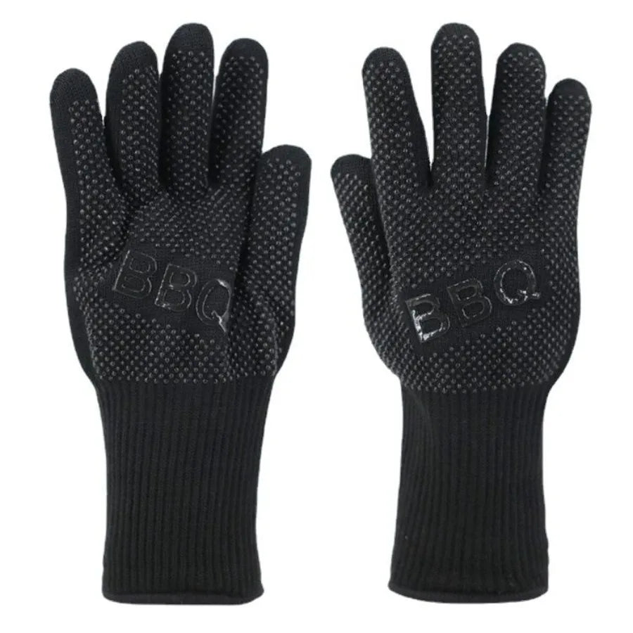 Seamless Outdoors BBQ Essentials: Warmer Blanket and Gloves Set