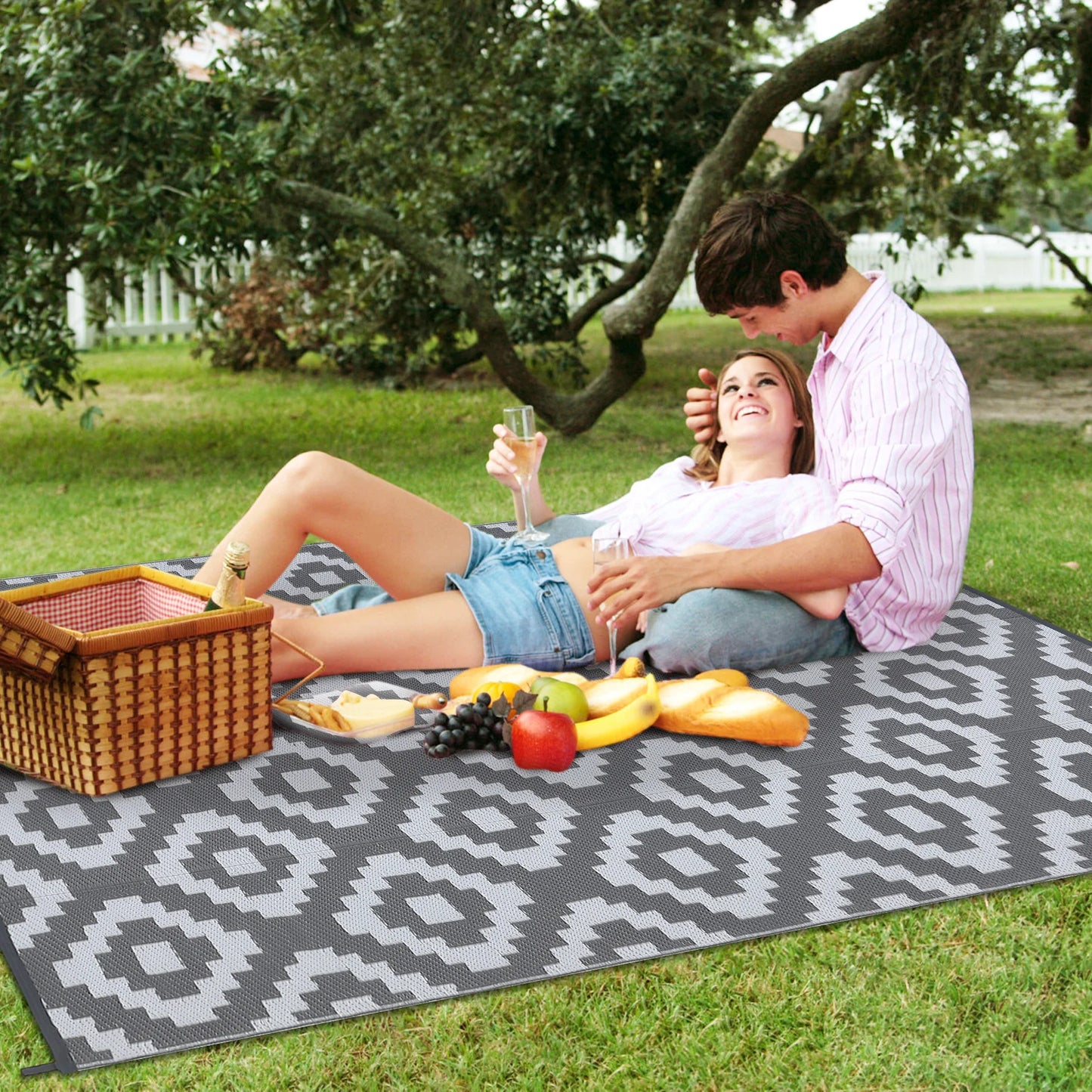Outdoor Rug Plastic Straw Rug Waterproof Rug Reversible Outdoor Floor Mat.