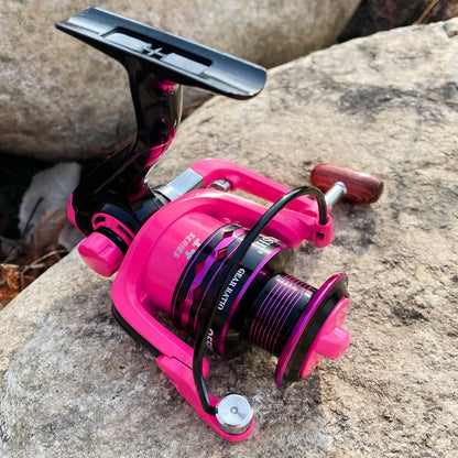 Pink Fishing Reel 2000-7000 High Speed 5.2 1 Ratio Spinning Reel.