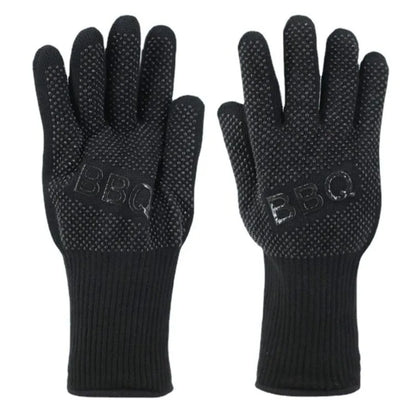 Seamless Outdoors BBQ Essentials: Warmer Blanket and Gloves Set